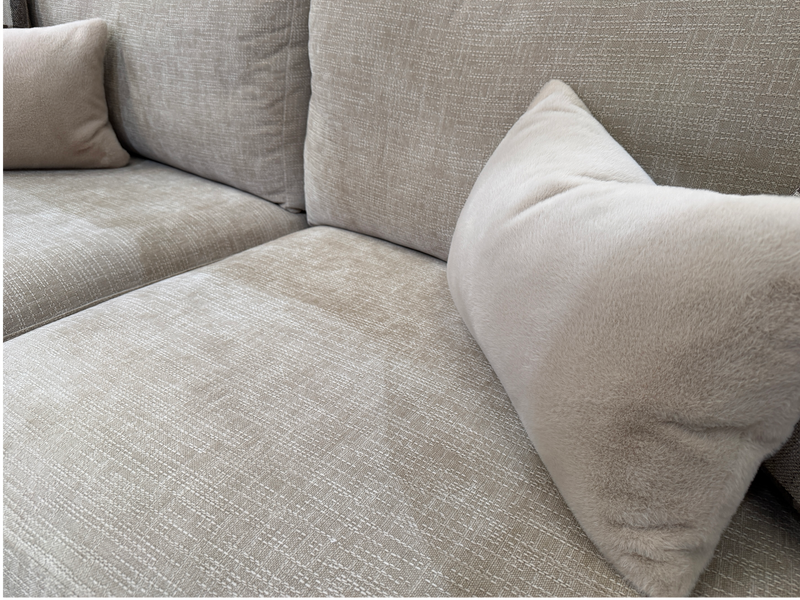 Carla 4 Seater - Ex-Display Clearance Bargain!