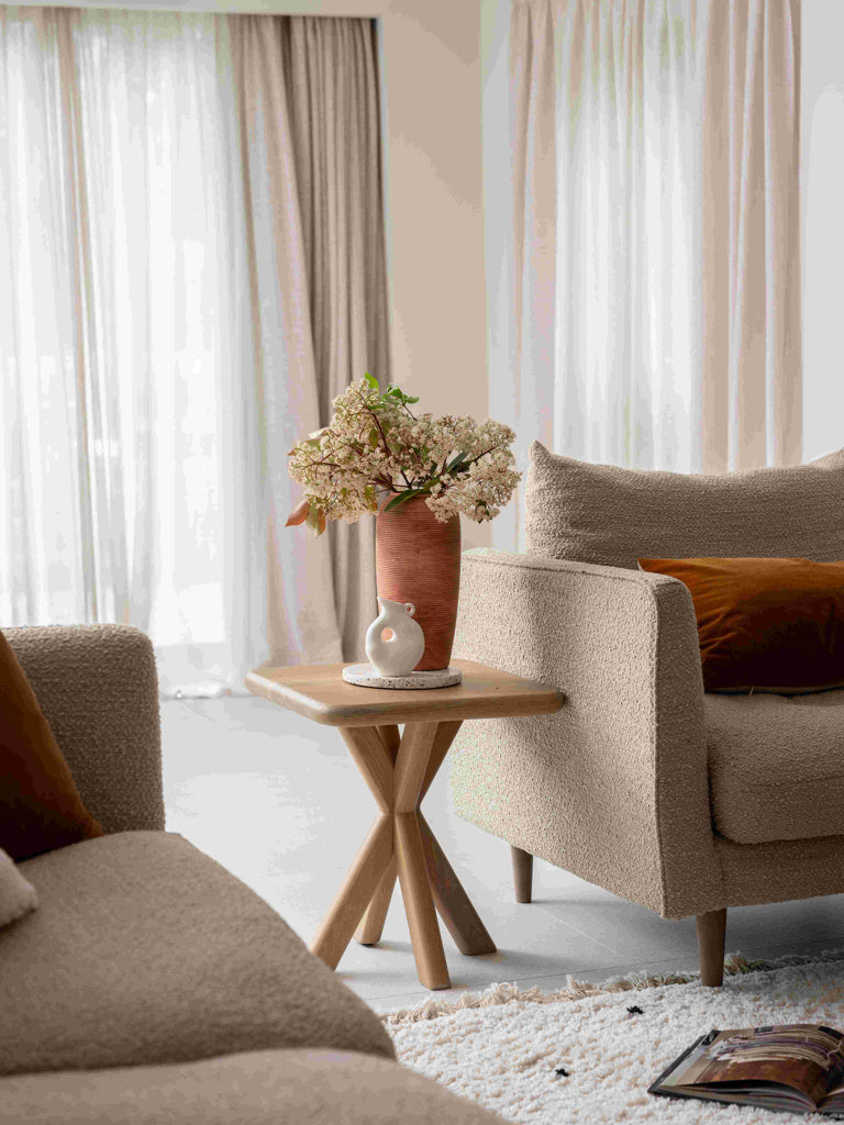 Lynn Lamp Table