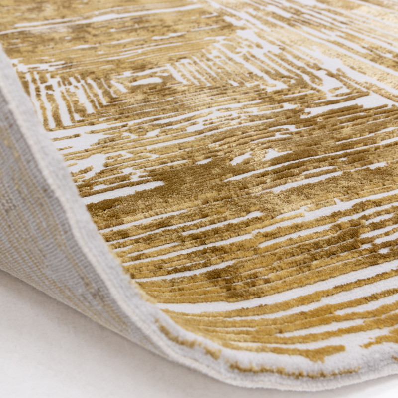 Medusa Portrait Gold