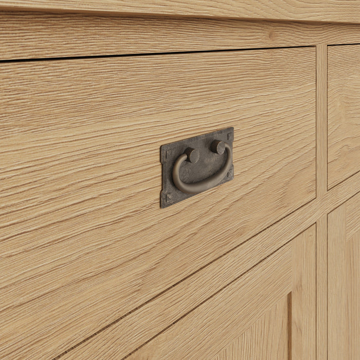 Country Oak Sideboard 2 Door, 2 Drawer