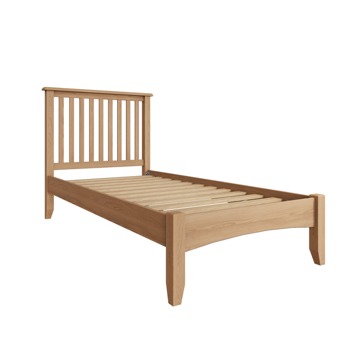 Gallery Oak Bed (3 Sizes)